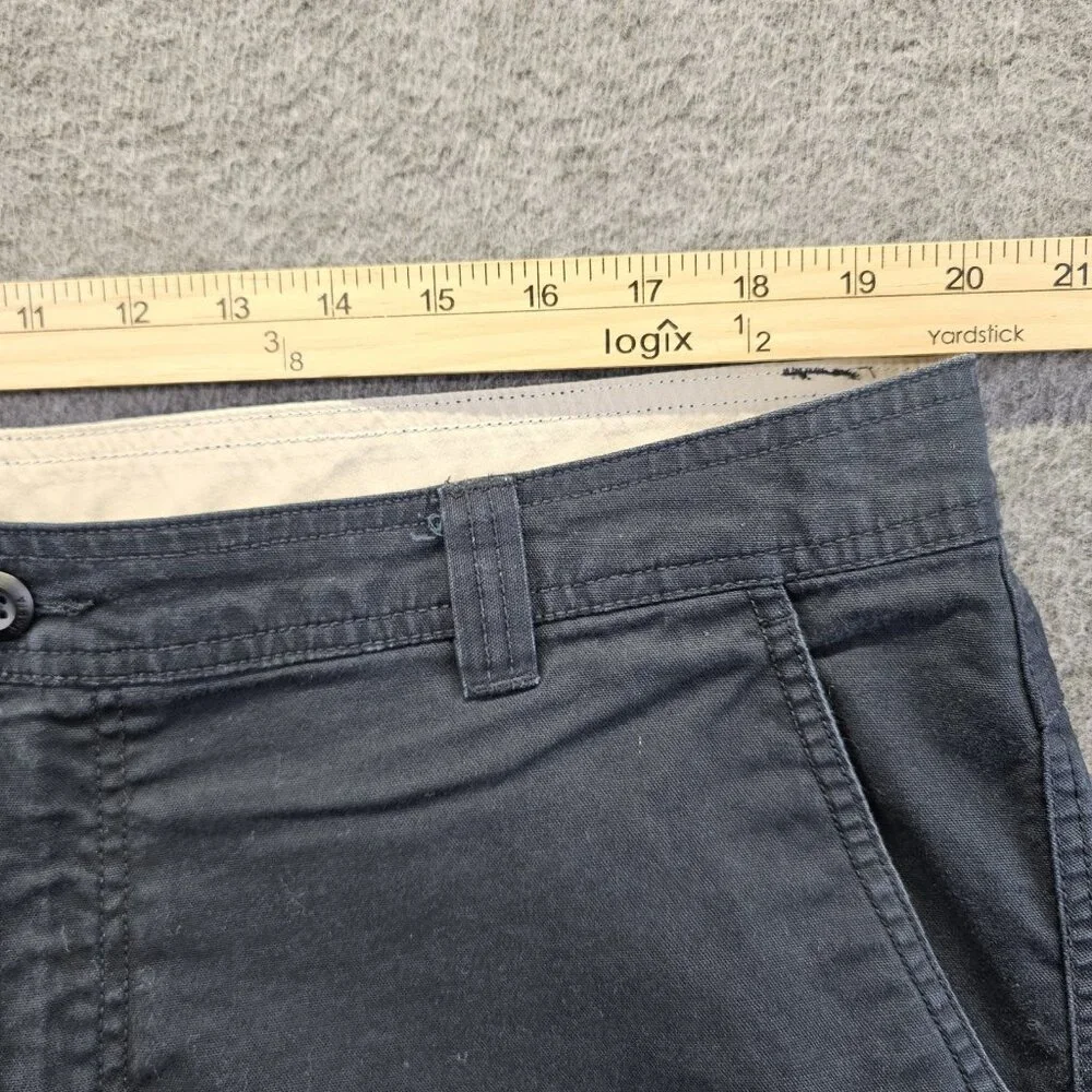 Columbia Sportswear Black Chino Shorts Mens Size 38 9” Inseam Side Zipper